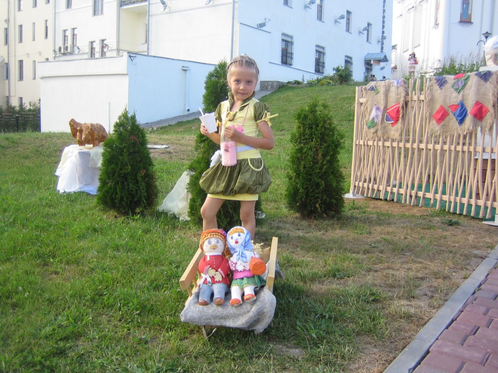  Витебск, Славянский базар начался, Бурановские бабушки на фестивале.